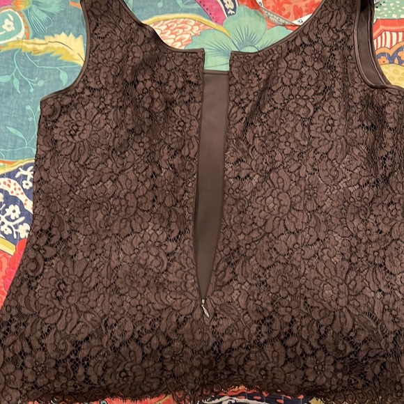 Tom and Linda Platt lace skirt set - Picture 5 of 7